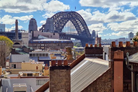 Quay People: Sydney Harbour Walking Tour With Coffee - Restaurant Canberra 5