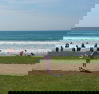 Surf tour and lesson - Restaurant Canberra