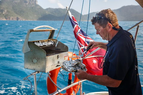 2-Night Cabin Charter Aboard Cruising Yacht Milady - Restaurant Canberra 5