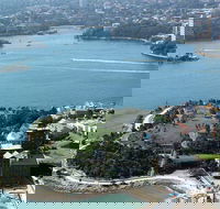 Eastern Suburbs of Sydney Woolloomooloo and Barangaroo - Restaurant Canberra