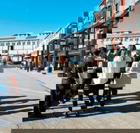 Small Group Essential Sydney Tour Including Lunch - Restaurant Canberra