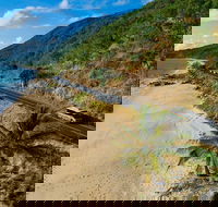 2 Day Daintree Rainforest Cape Tribulation and Outback Chillagoe Tour - Restaurant Canberra