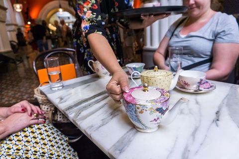 Sydney Walking Tour â€”Â Secrets Of Sydney - Restaurant Canberra 1