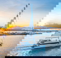 Small-Group Afternoon Cairns City Tour with Harbour Dinner Cruise - Restaurant Canberra