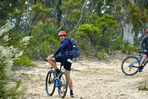 Blue Mountains Hanging Rock SELF-GUIDED Mountain Bike Hire Service - Restaurant Canberra 4