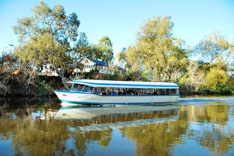 Torrens River Cruise In Adelaide - Restaurant Canberra 3