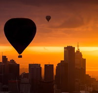Melbourne sunrise balloon flight  champagne breakfast - Restaurant Canberra