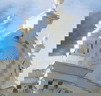 Cairns History Walking Tour - Restaurant Canberra