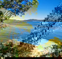 Central Coast Explorer with 'Personalised Sydney Tours' - Restaurant Canberra