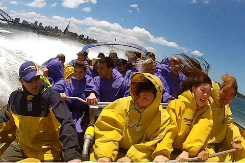 30-Minute Sydney Harbour Jet Boat Ride: Thunder Twist - Restaurant Canberra 0