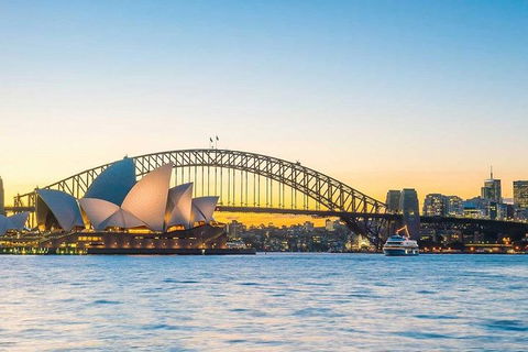 Highlights & Hidden Gems With Locals: Best Of Sydney Private Tour - Restaurant Canberra 1