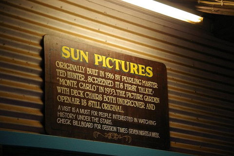 Enthralling Broome Self-Guided Audio Tour - Restaurant Canberra 5