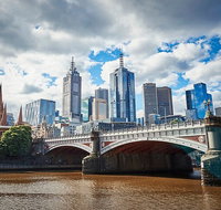 Highlights of Melbourne Cruise - Restaurant Canberra