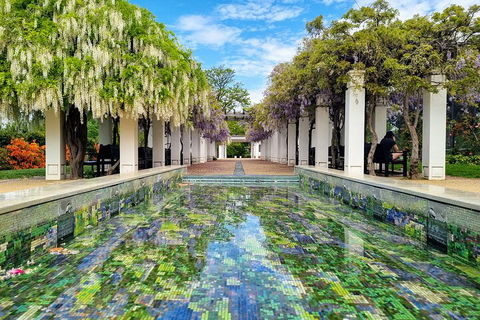 Women's History Walking Tour With Local Guide In Canberra - Restaurant Canberra 0