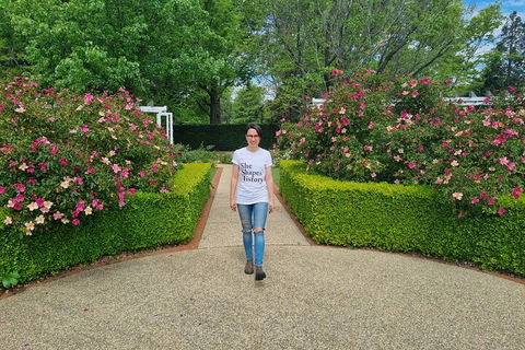 Women's History Walking Tour With Local Guide In Canberra - Restaurant Canberra 3