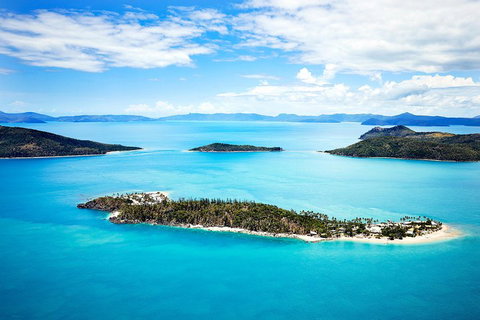 Whitehaven Beach And Daydream Island Cruise - Restaurant Canberra 5