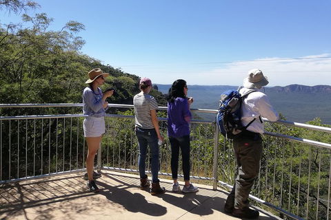 Blue Mountains Private Tour From Sydney With Featherdale Park - Restaurant Canberra 3