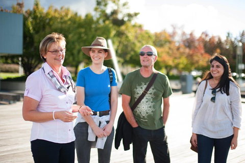 Private Canberra Secrets Highlights Tour - Restaurant Canberra 0